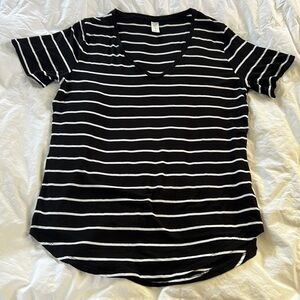 Old Navy Luxe v-neck tee. Super soft! Black with white stripes size M.